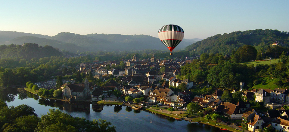 Vol en montgolfière sur Beaulieu sur Dordogne en Corrèze