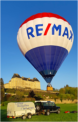 l'un de nos partenaires : la montgolfière RE/MAX 